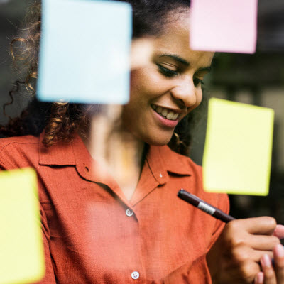 Version papier des formulaires Demande de souscription de fonds indispensables Sélects  (n<sup>o</sup> 1383FR et n<sup>o</sup> 1384FR)